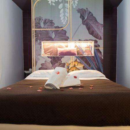 Vicolo Delle Belle Suite Terracina Bagian luar foto